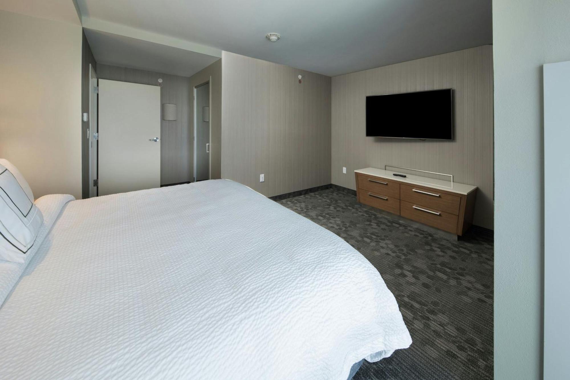Courtyard By Marriott Russellville Exterior photo